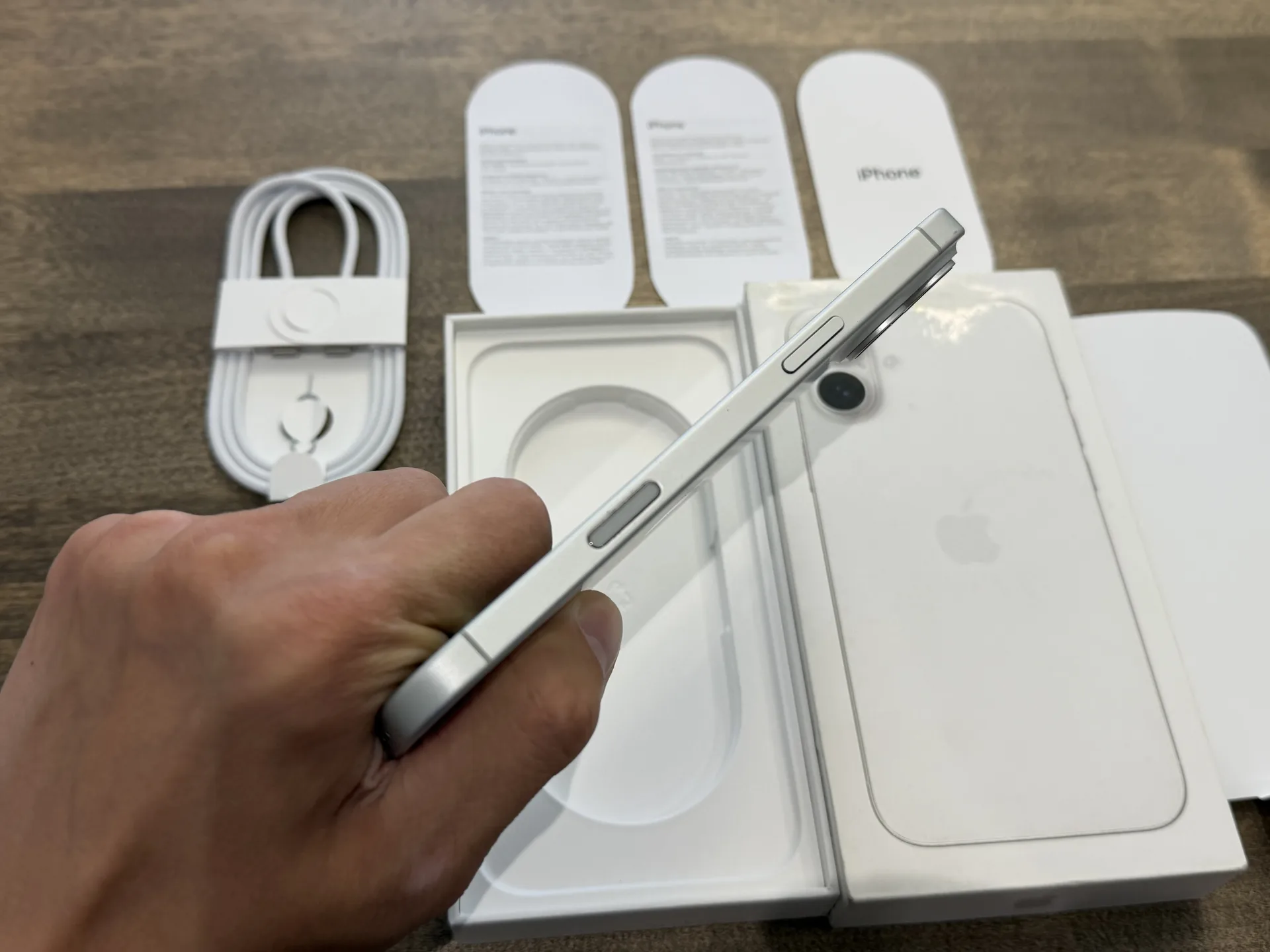 iPhone 16 Plus White 128GB