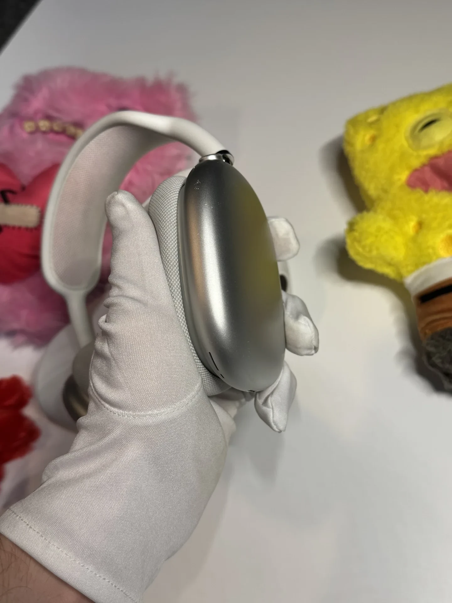 AirPods Max Silver Lightning