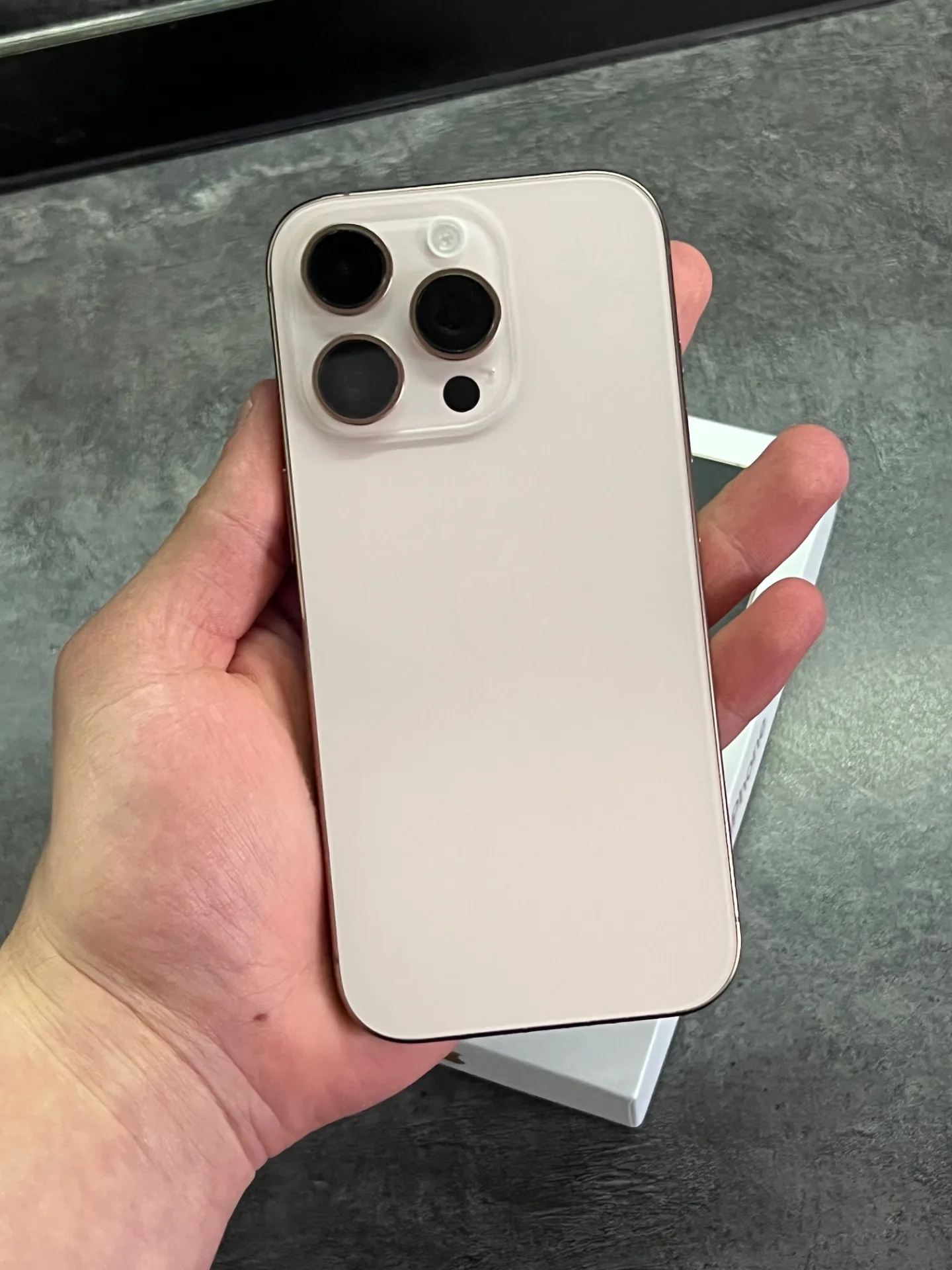 iPhone 16 Pro 256GB