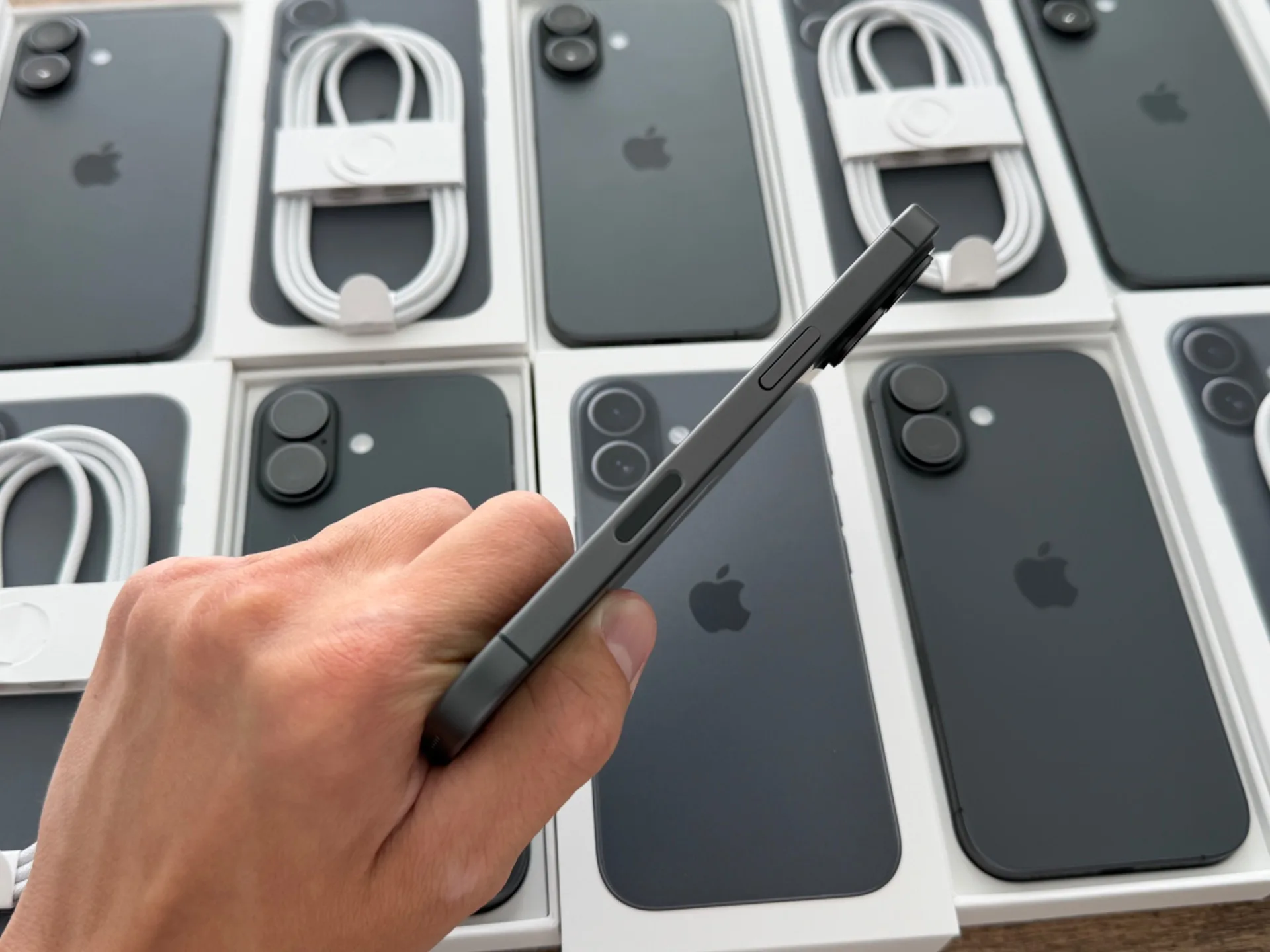 iPhone 17 Black