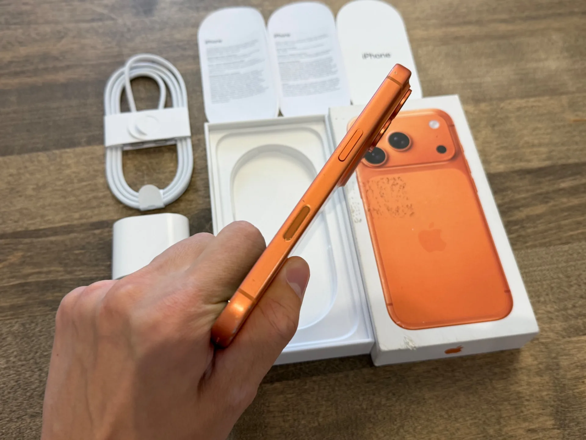 iPhone 17 Pro Cosmic Orange 256GB