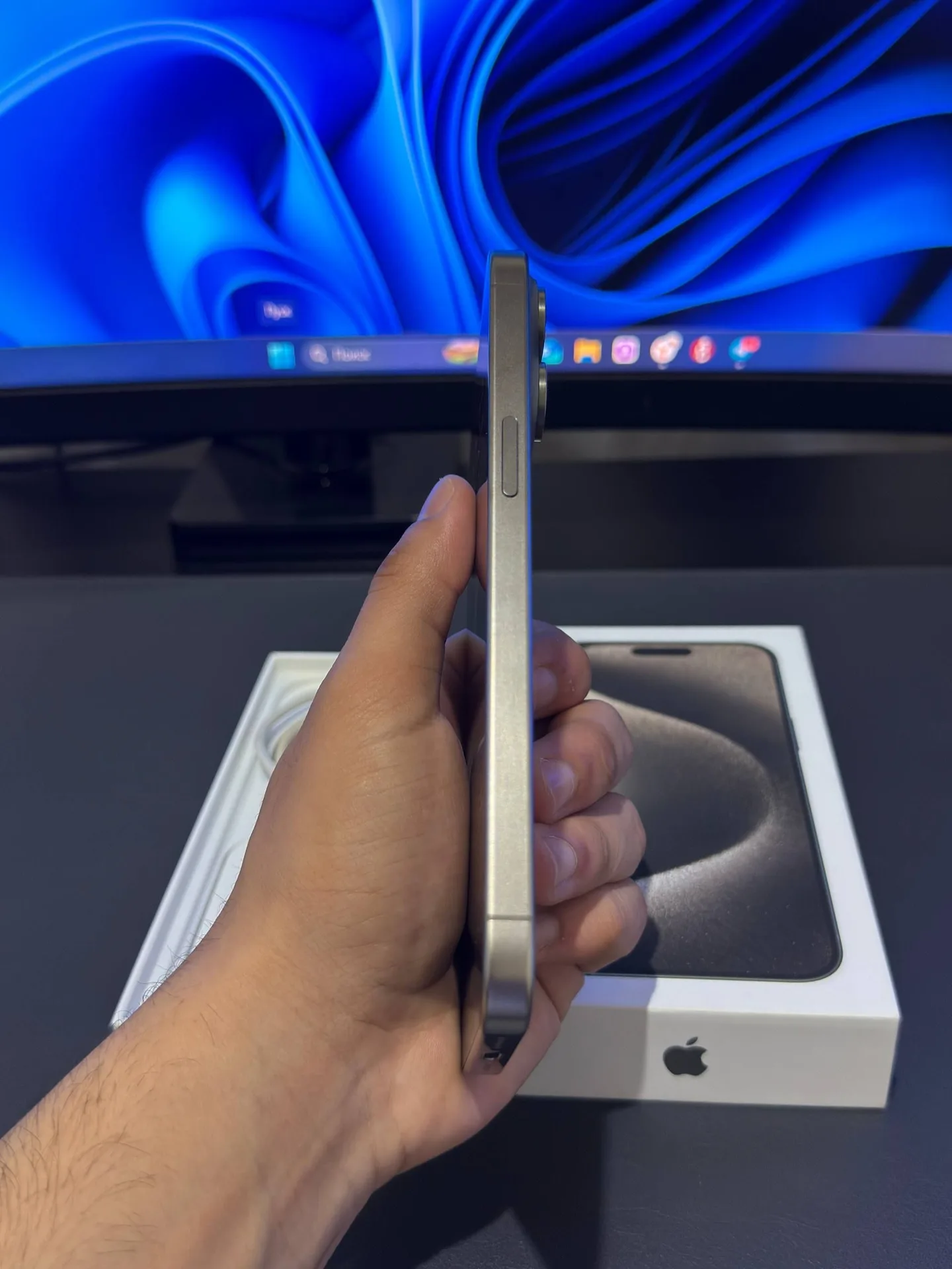 iPhone 15 Pro Max 256GB