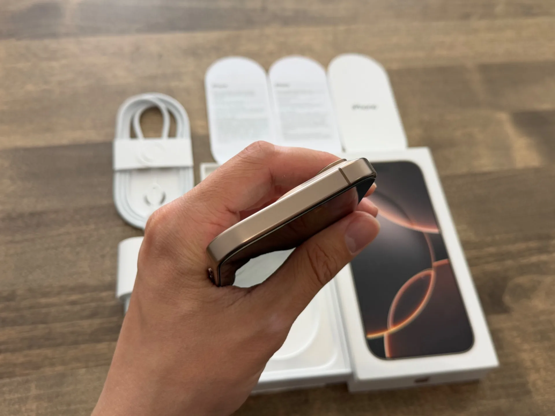 iPhone 16 Pro Desert Titanium 1024gb