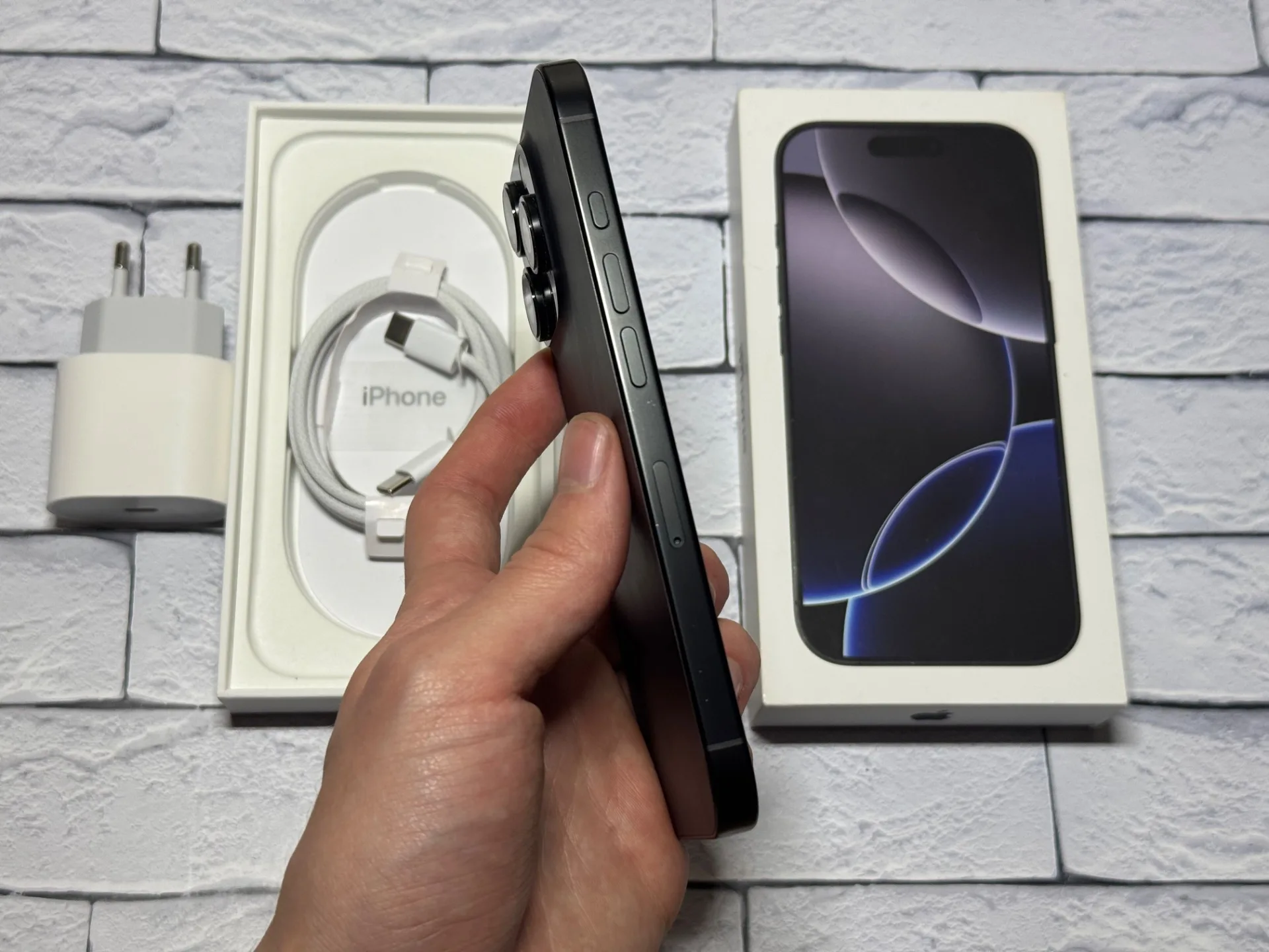 iPhone 16 Pro 256gb Black Titanium