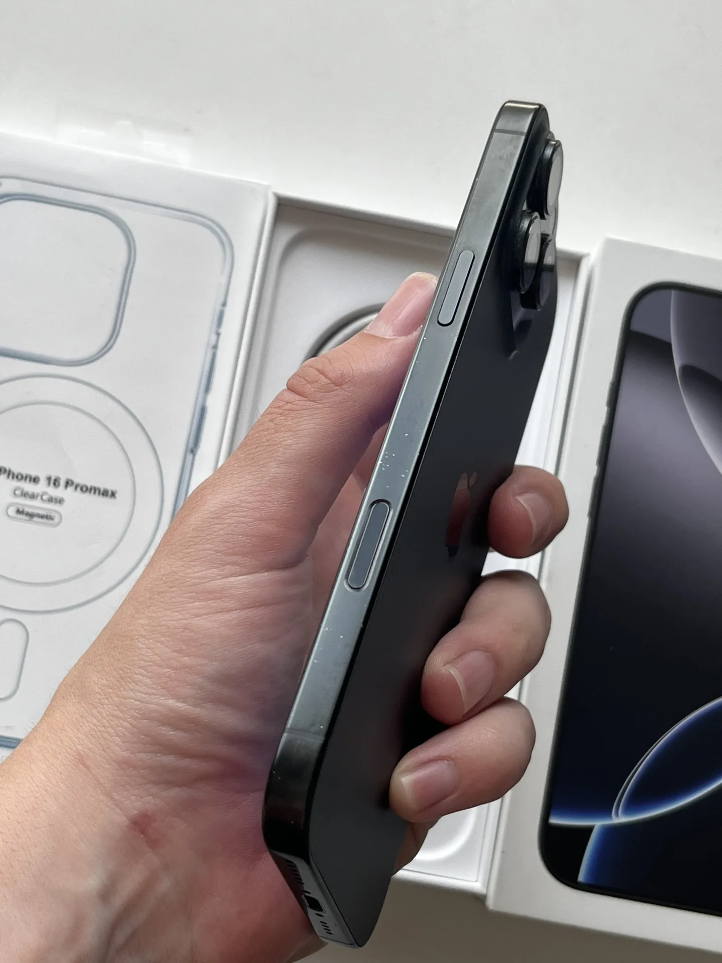 iPhone 16 pro max 256gb