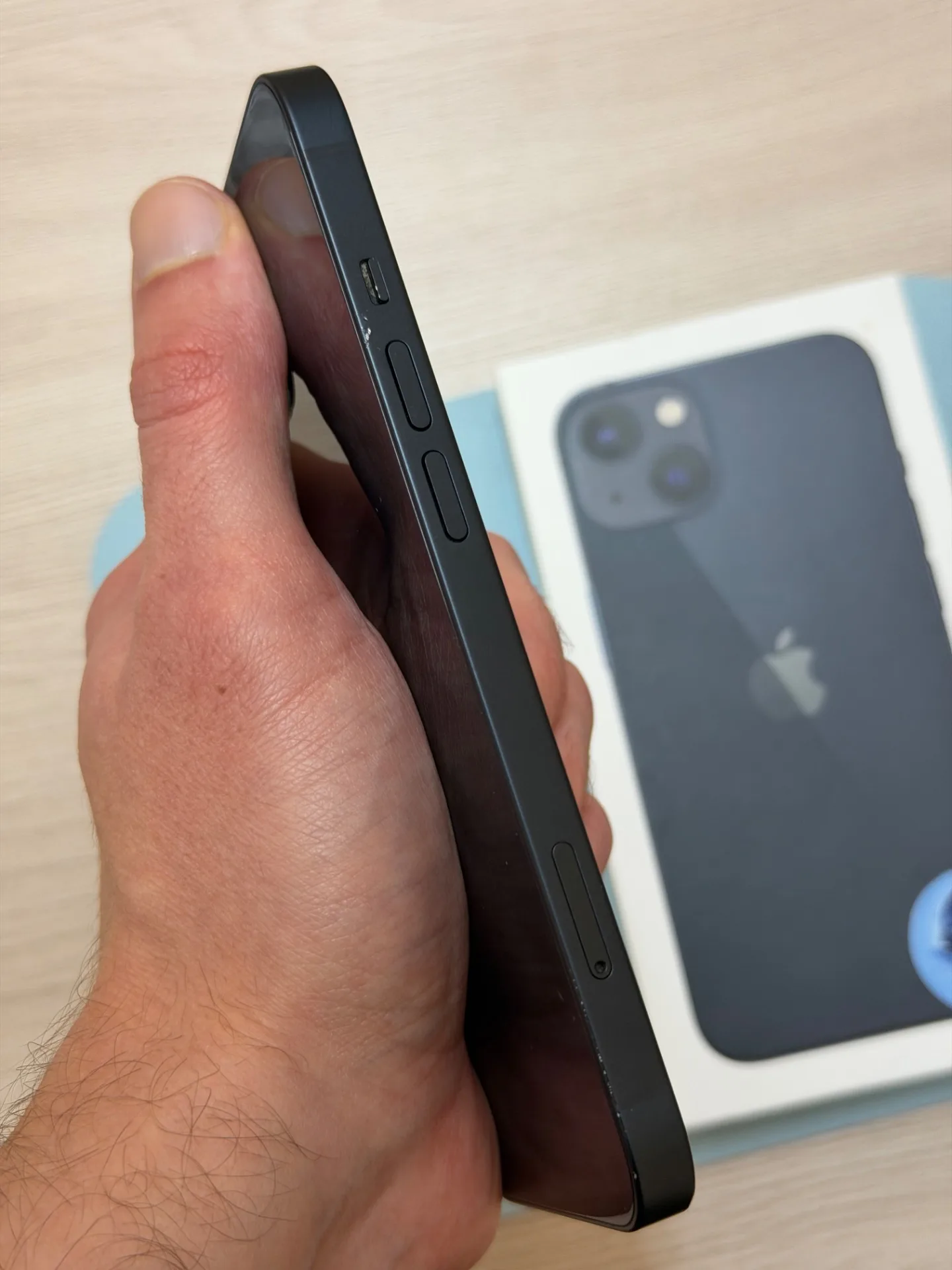 iPhone 13 128 черный.