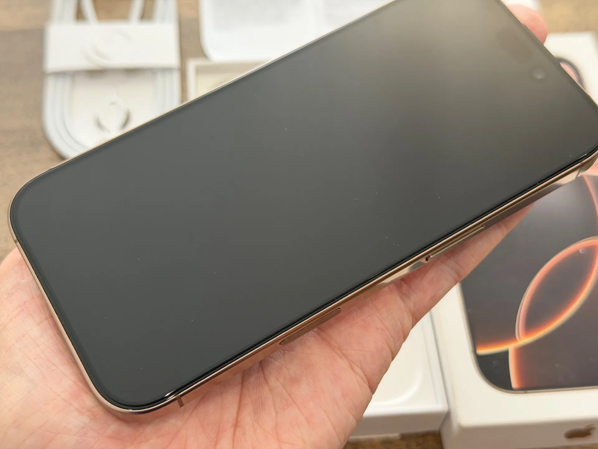 iPhone 16 Pro Desert Titanium 1024gb