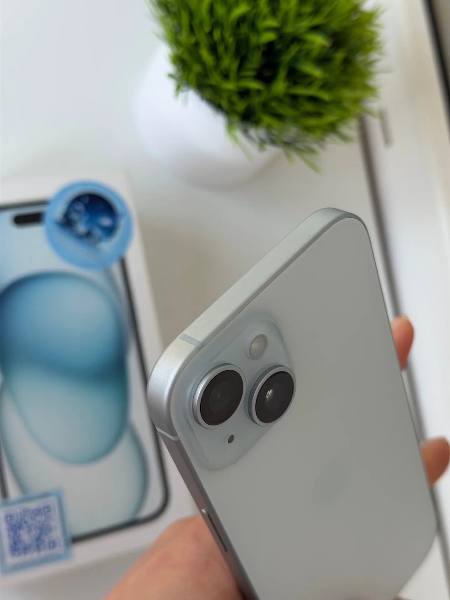 iPhone 15 128 голубой.