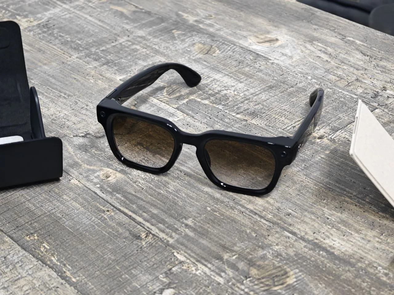 Meta - Fury Brown Gradient Lenses - Classic Black