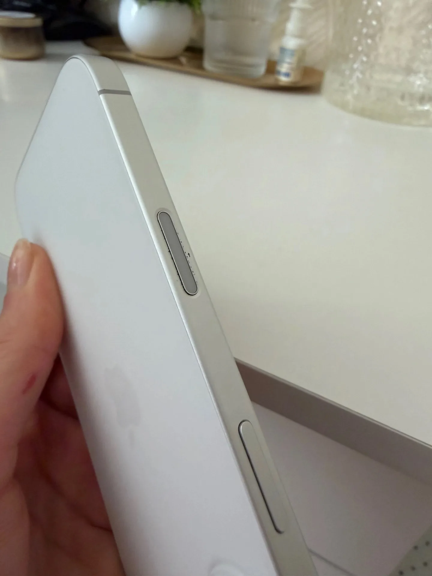 iPhone 16 128 Белый
