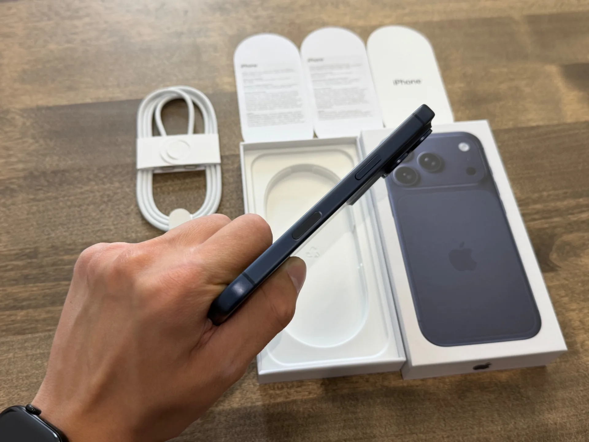 iPhone 17 Pro Blue 256GB