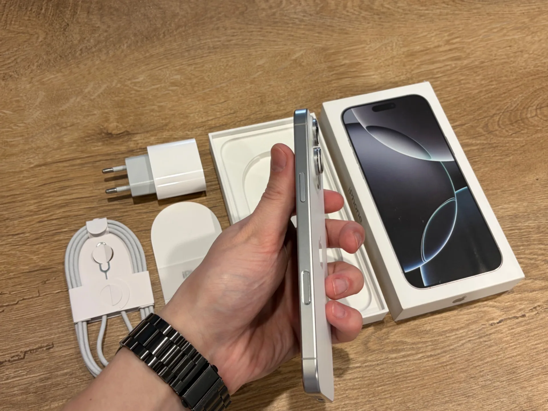 iPhone 16 Pro Max 512gb White Titanium