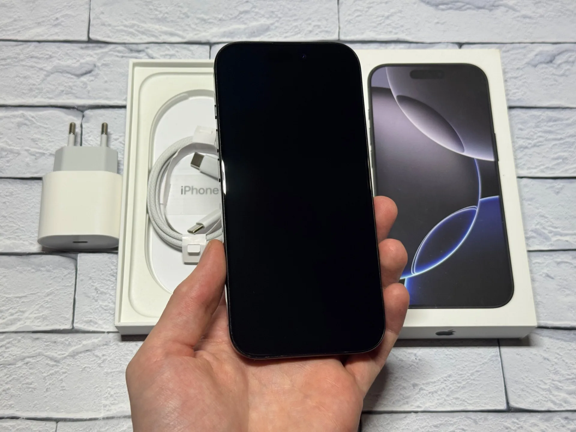 iPhone 16 Pro 256gb Black Titanium