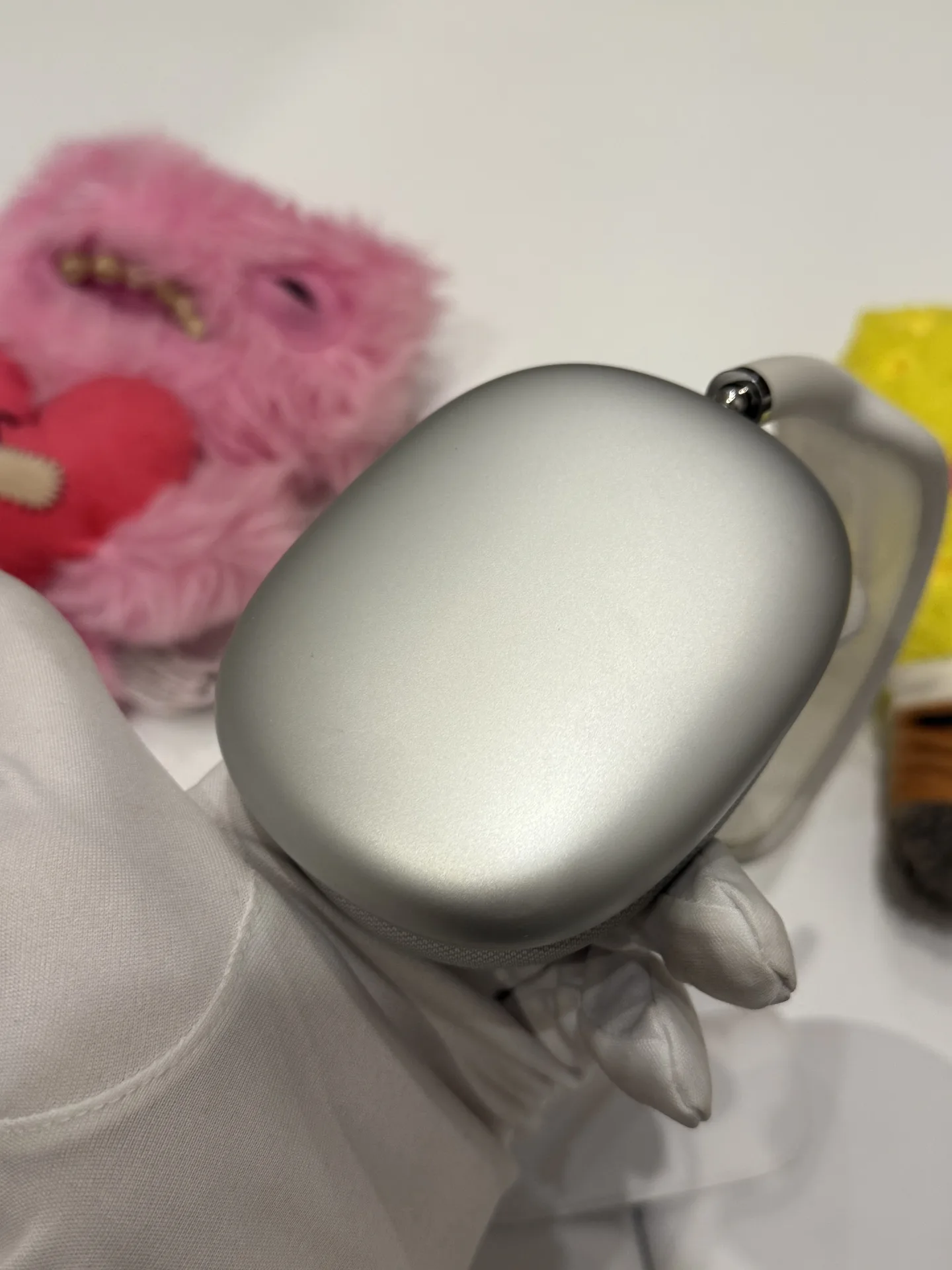 AirPods Max Silver Lightning