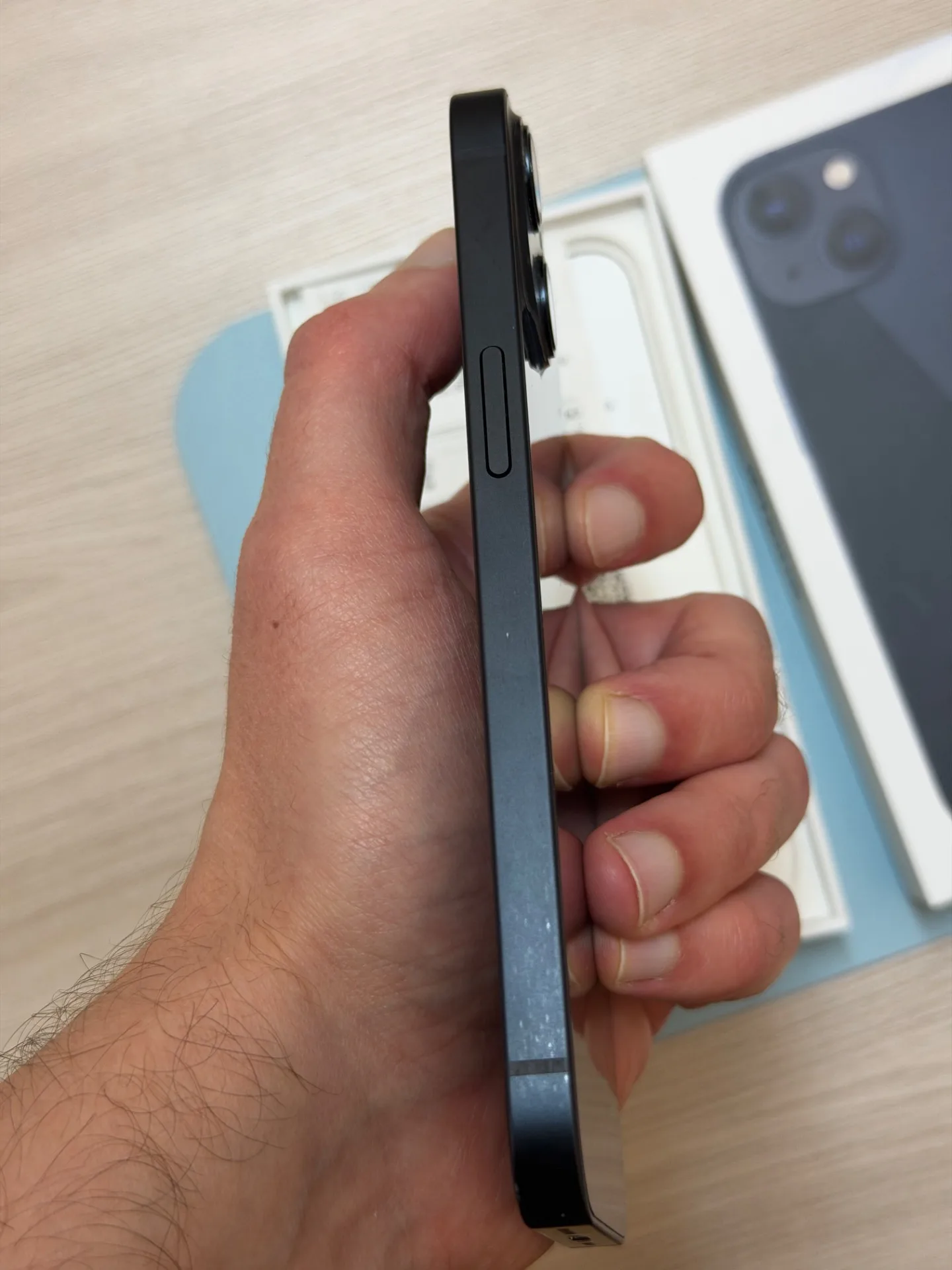 iPhone 13 128 черный.