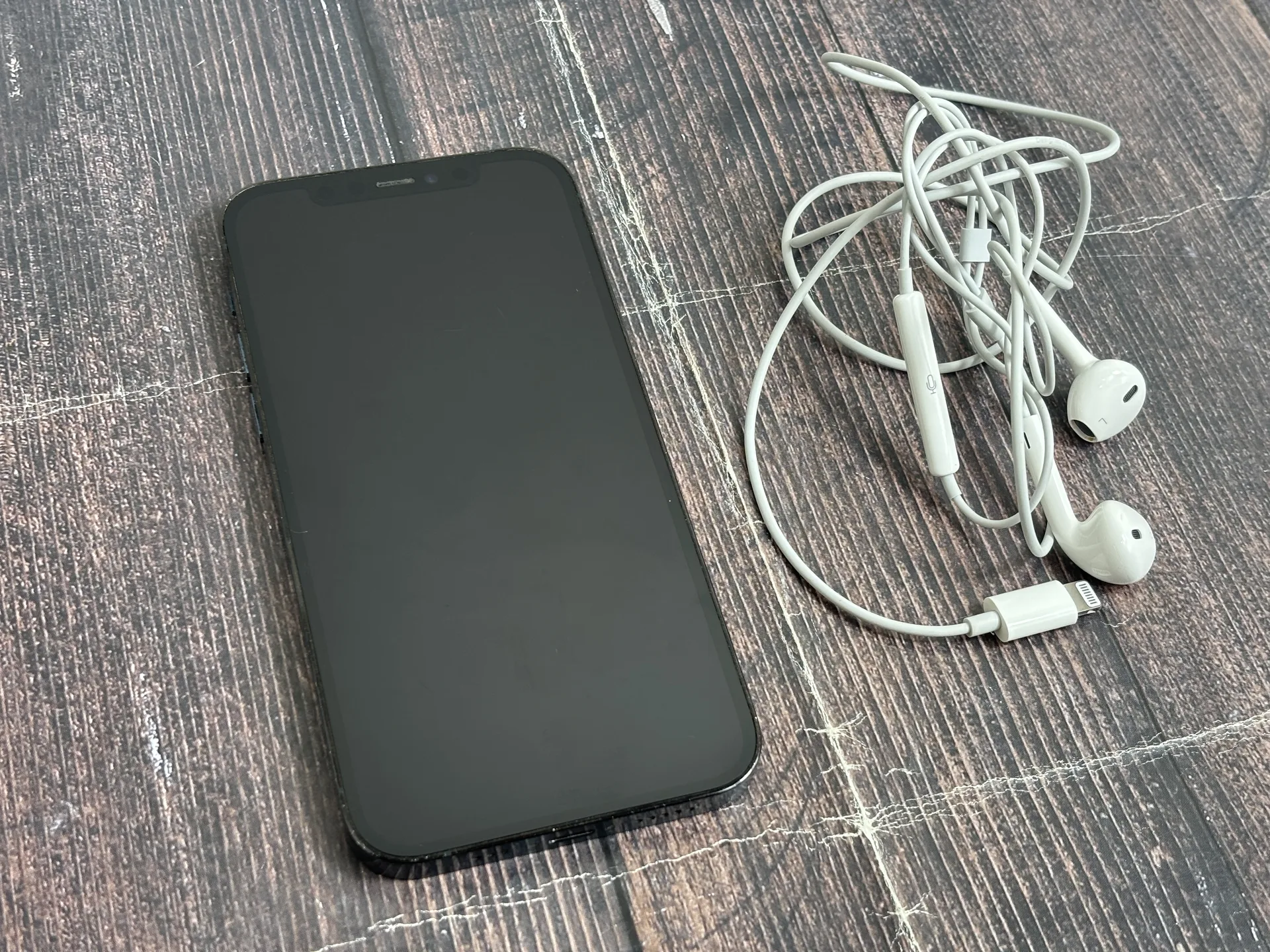 iPhone 12 Pro 256gb + EarPods