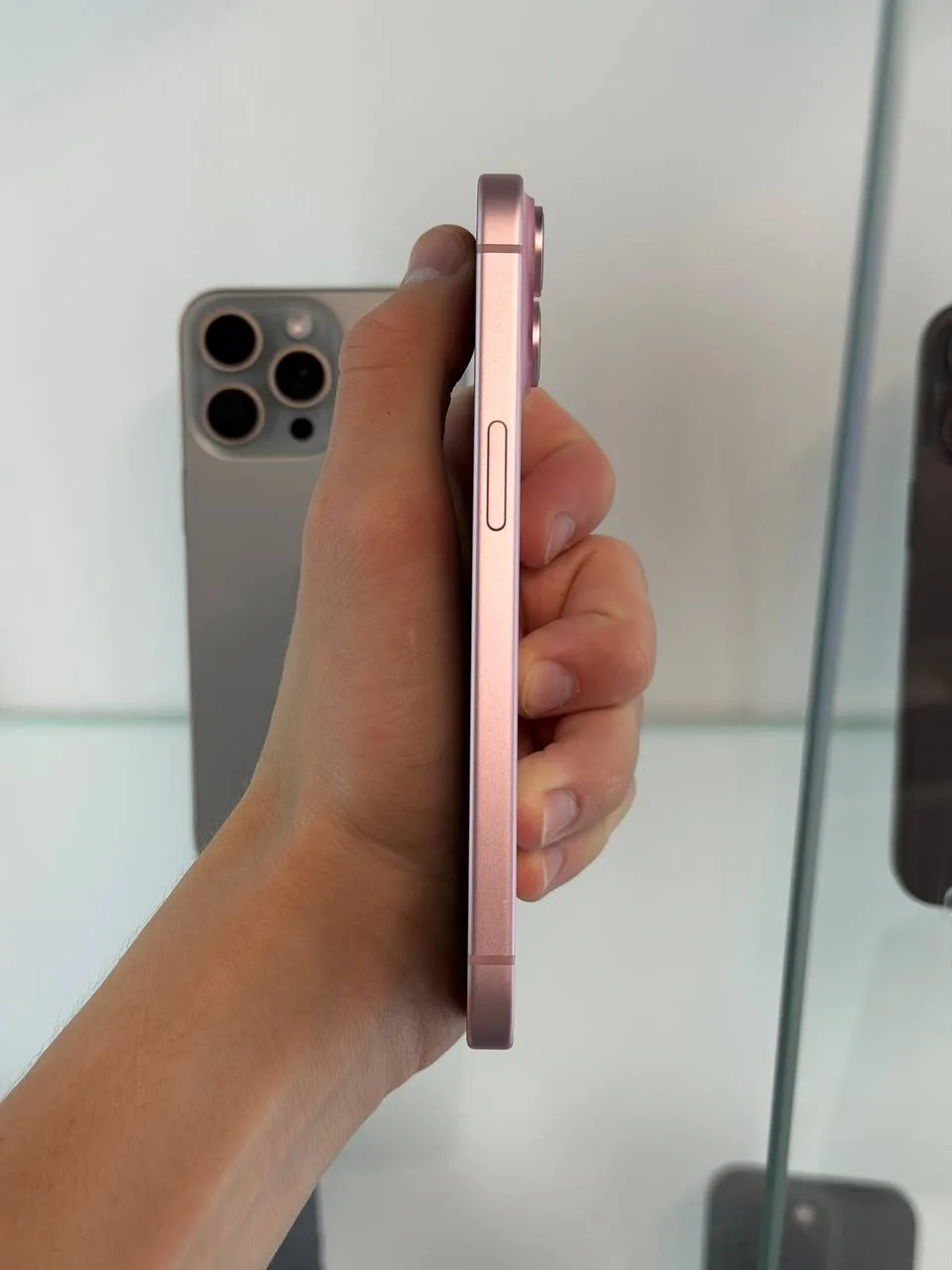 iPhone 15 128Gb Pink