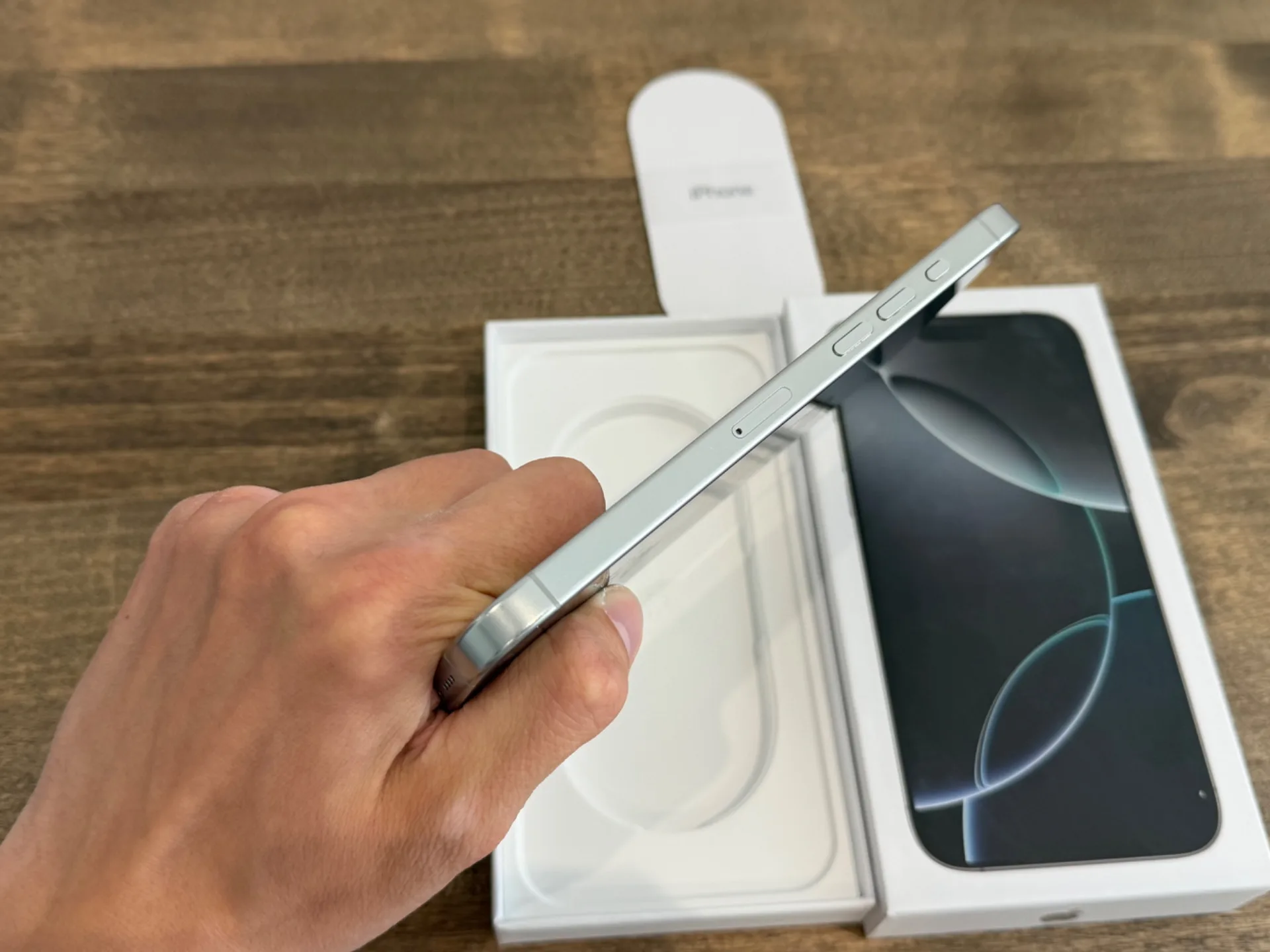 iPhone 16 Pro Max White Titanium 256GB