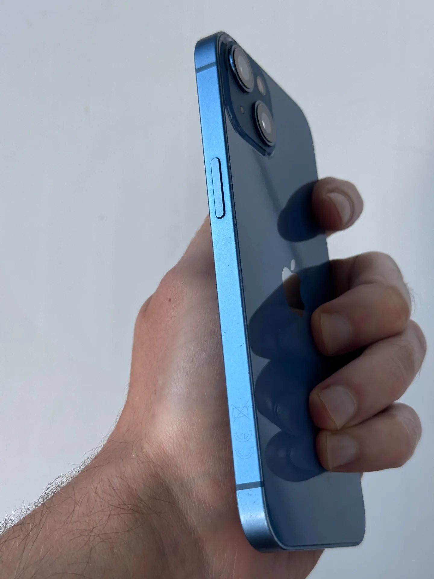 iPhone 13 512 гб синий.