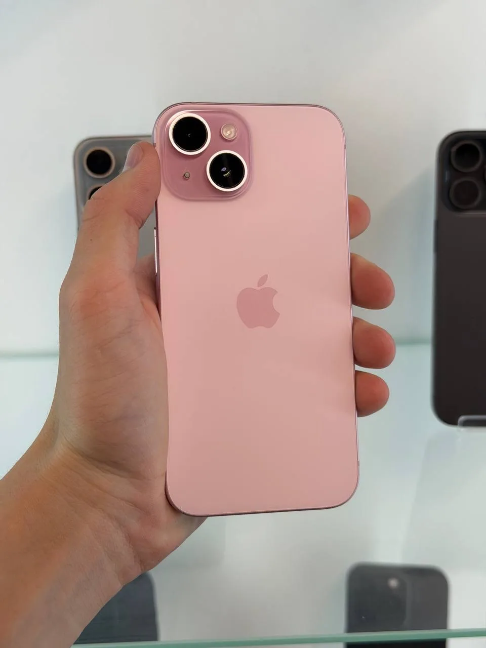iPhone 15 128Gb Pink