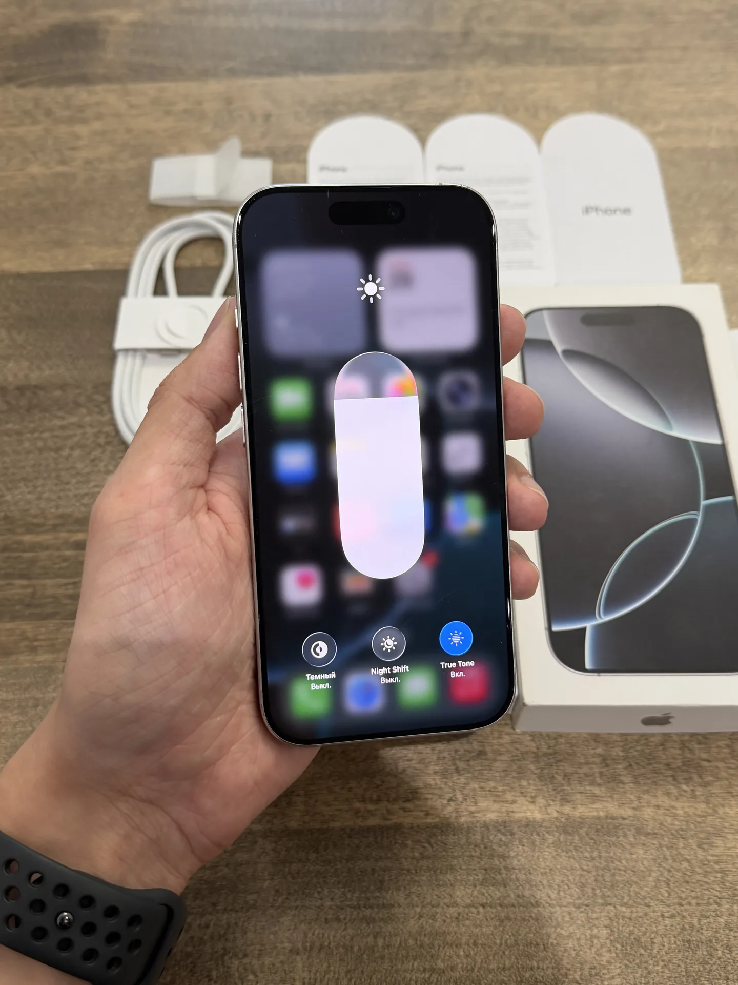 iPhone 16 Pro White Titanium 1024gb