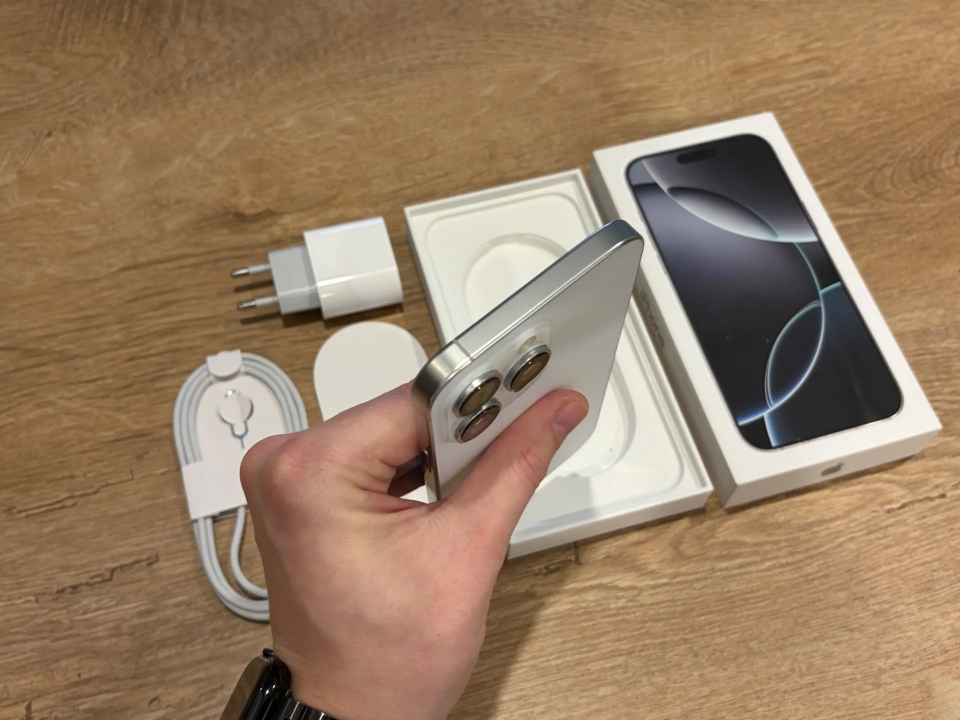 iPhone 16 Pro Max 512gb White Titanium